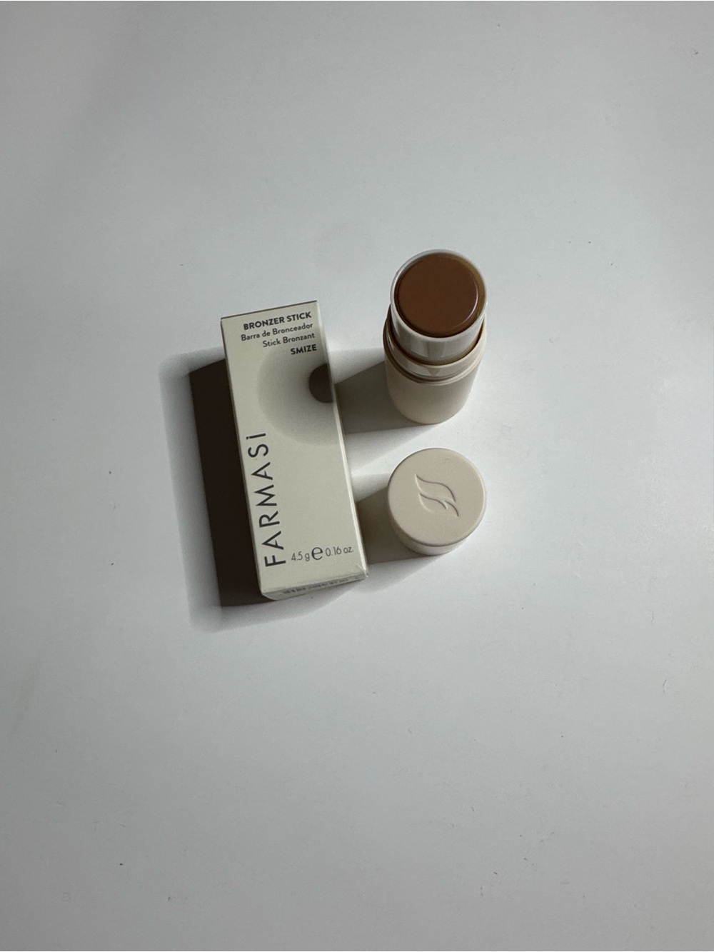 🆕 Farmasi bronzer stick (“Smize”)